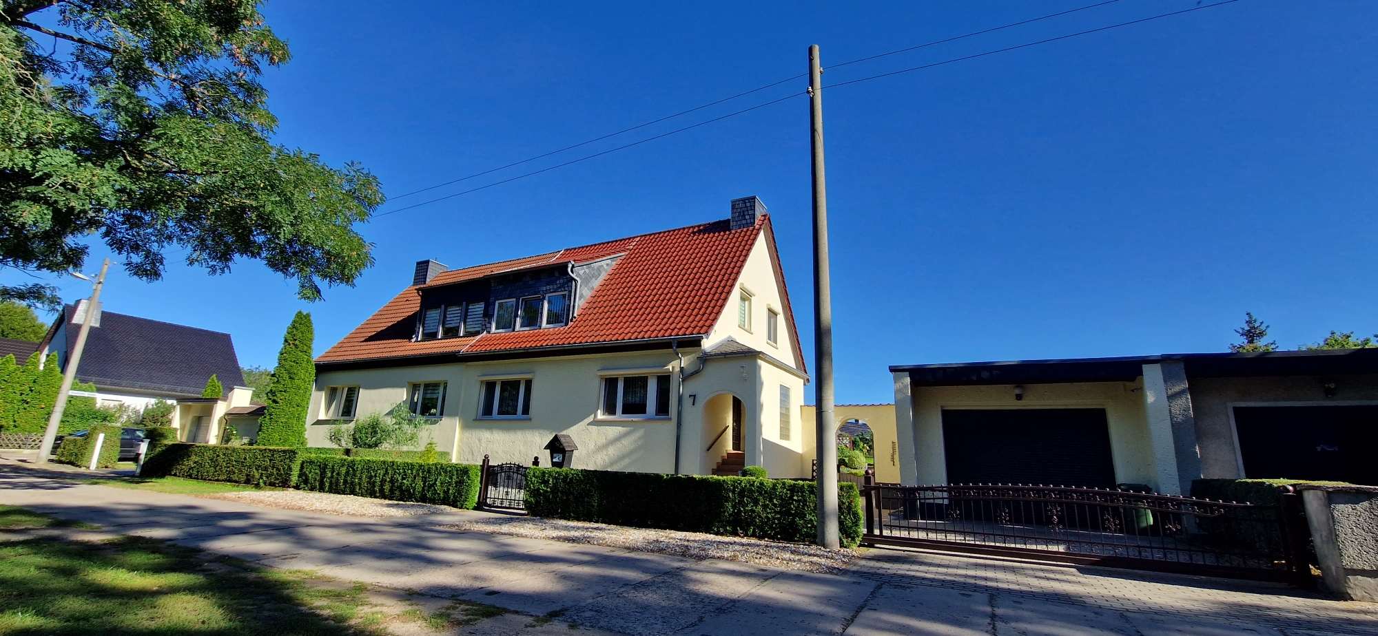 20230905_164637_compress57