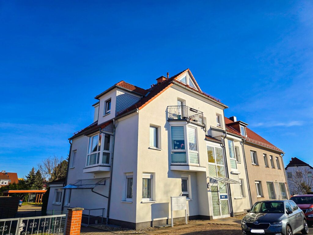 Etagenwohnung mit Balkon und Stellplatz in ruhiger Lage