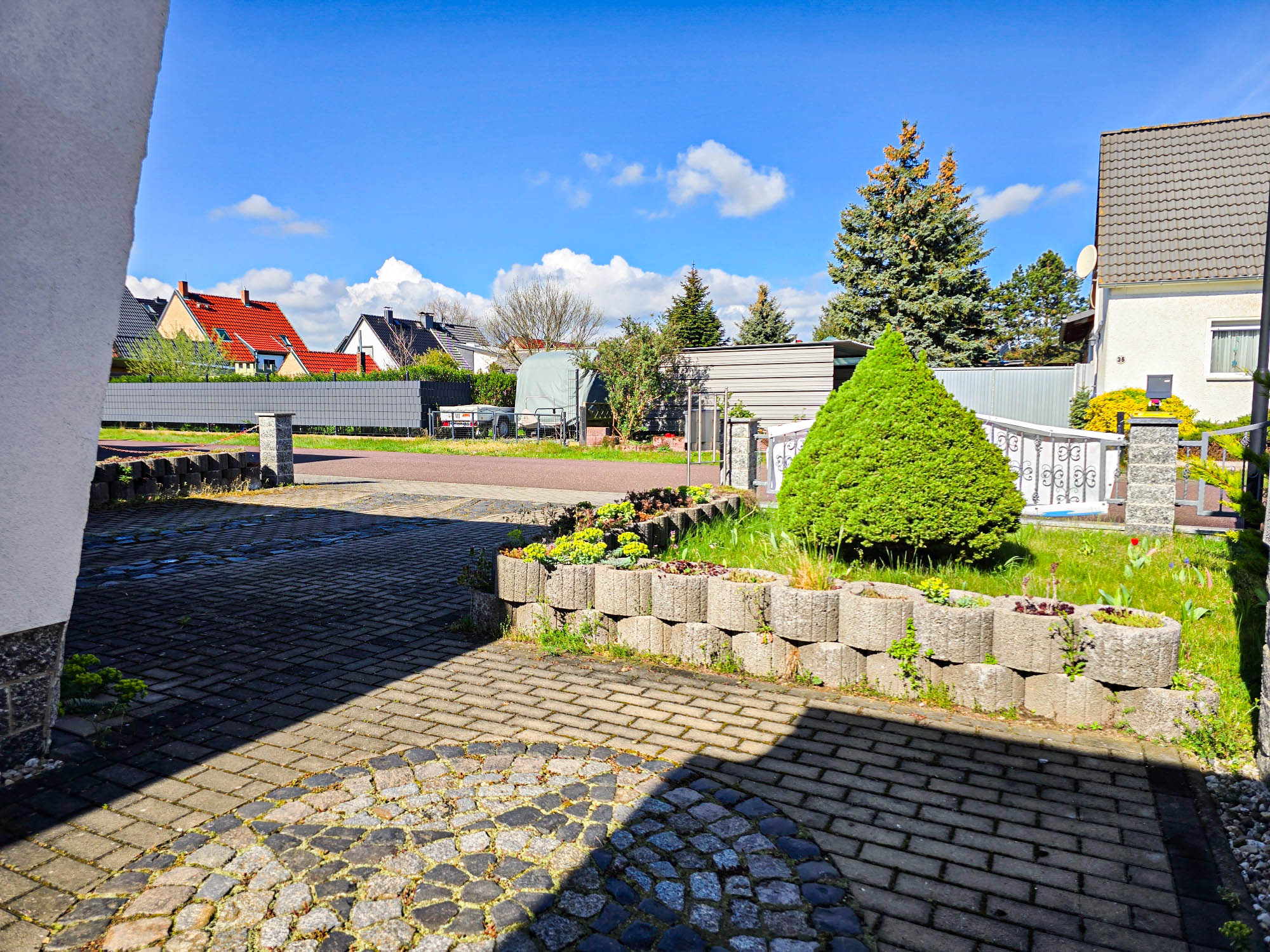 20250422_100425_compress98